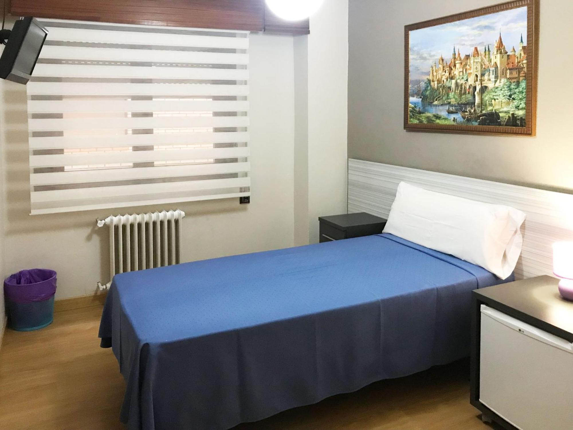 Pension Berceo Logroño Dış mekan fotoğraf
